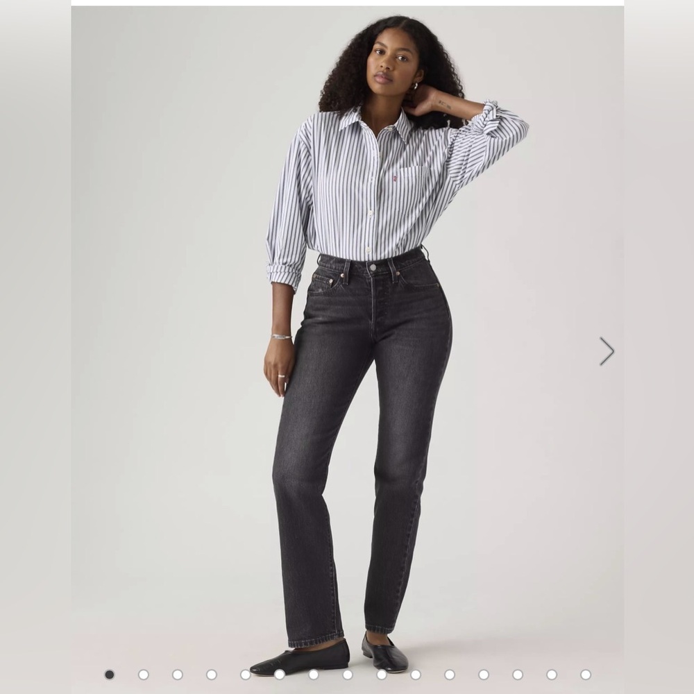 Levi’s 501 Curve Women's Straight Leg Jean in "Memories Of You" - Black sz 32